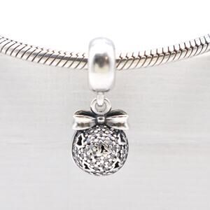 RARE Authentic PANDORA 2014 Limited Edition Christmas Ornament